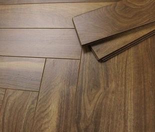HDF ламинат Дуб Ивеланн (Oak Iveland) HR1022